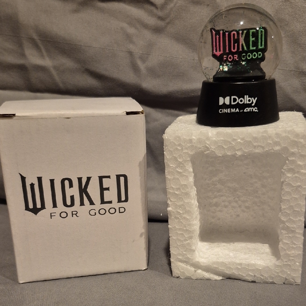 Wicked For Good Snowglobe